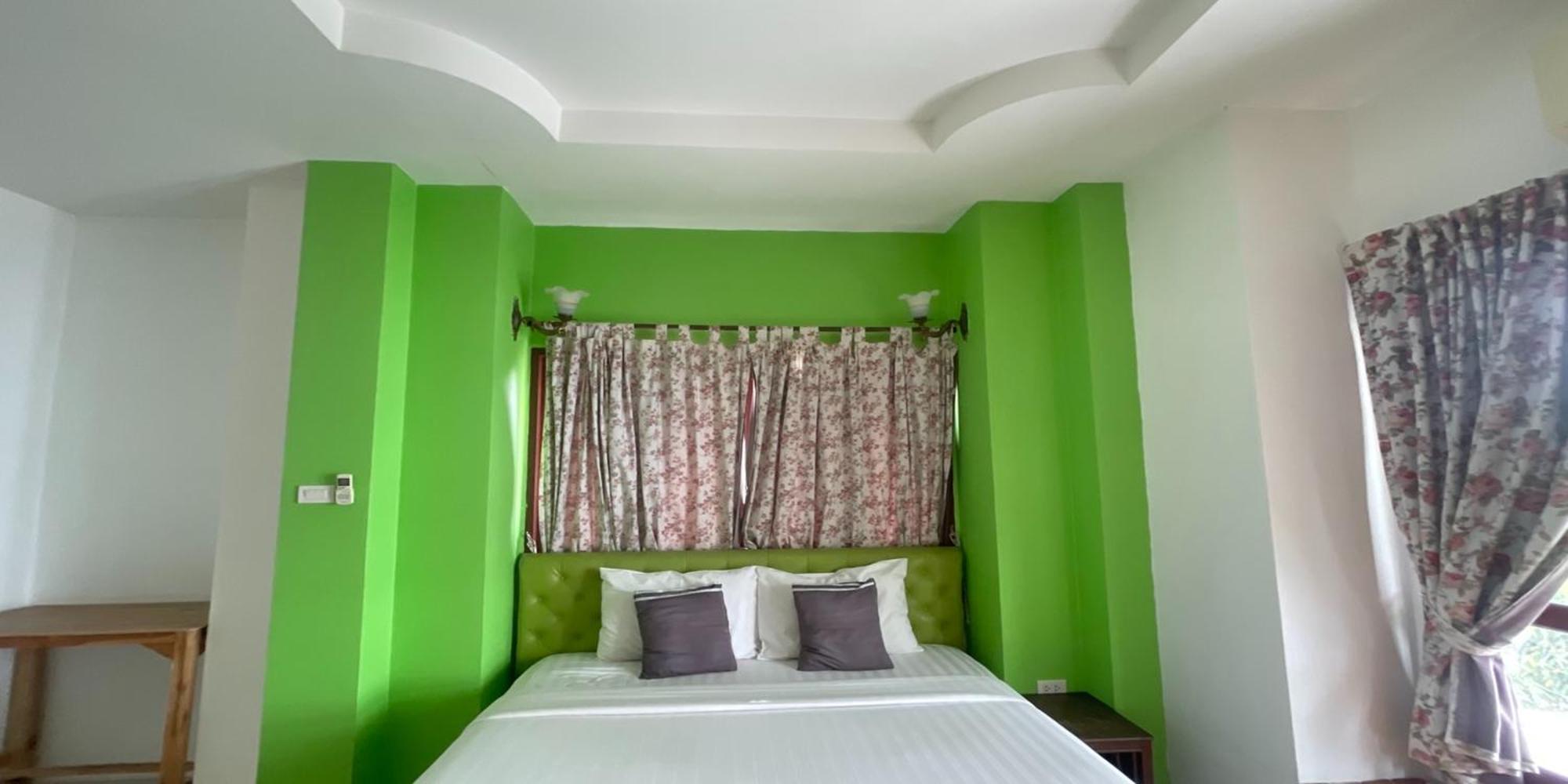 Yellow Tique Hotel Lampang Exterior photo